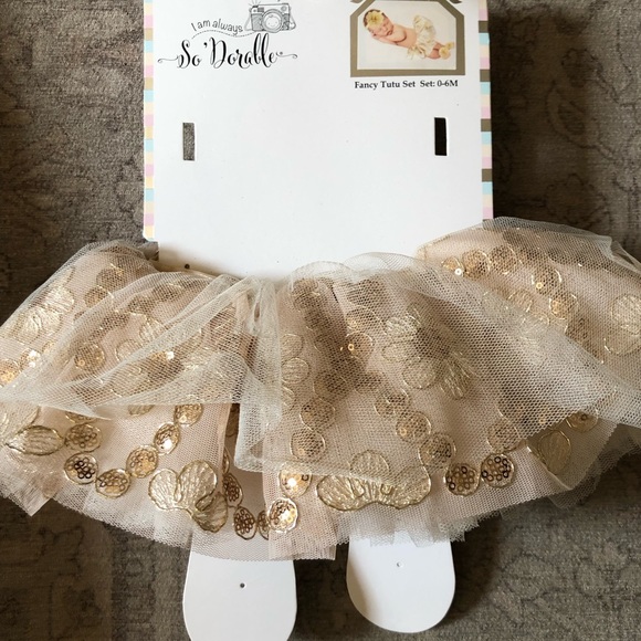 Baby Tutu & Fairy Wings - Picture 2 of 7
